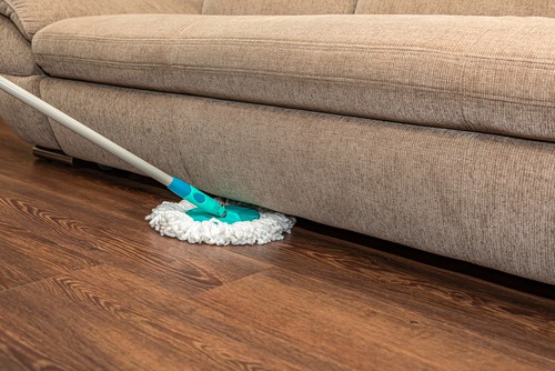 Do's and Don'ts of Cleaning and Maintaining Your Vinyl Floor