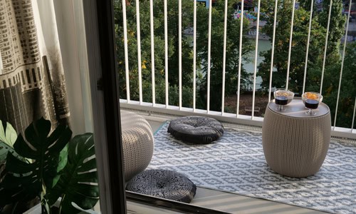 Choosing Carpets for Outdoor Spaces Materials and Maintenance