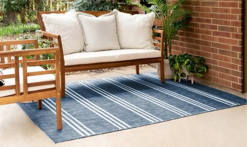 Key Features to Consider When Choosing an Outdoor Carpet